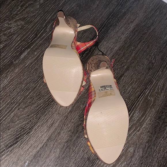 Cute plaid peep toe heels - Picture 3 of 6